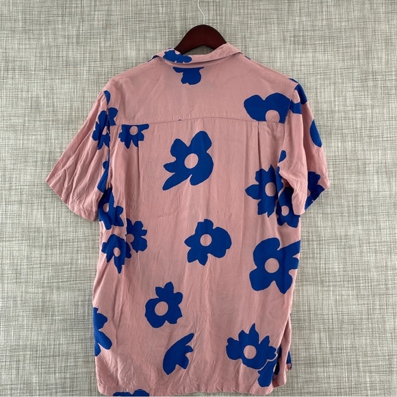 Urban Outfitters Floral Hawaiian 100% Viscose Button Down Short Sleeve Men's S - Picture 2 of 11